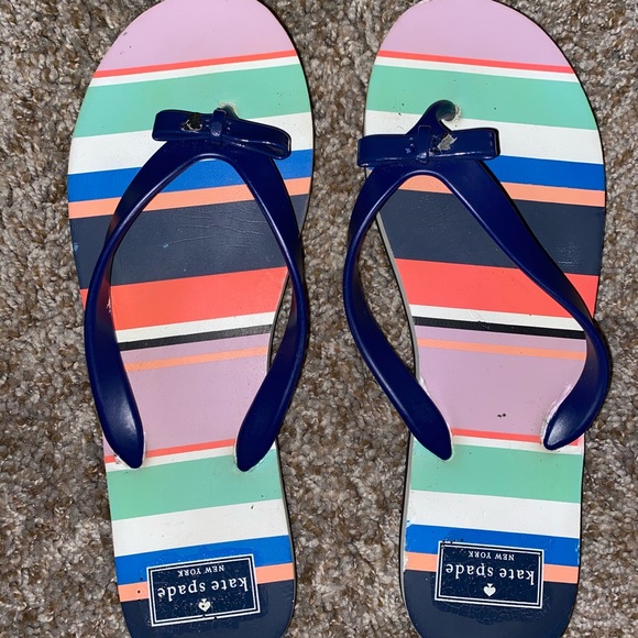 Michael Kors, Kate Spade & more brands - Picture 3 of 12